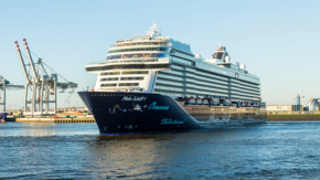 TUI Cruises Mein Schiff 1 Hamburg Foto TUI Cruises.jpg